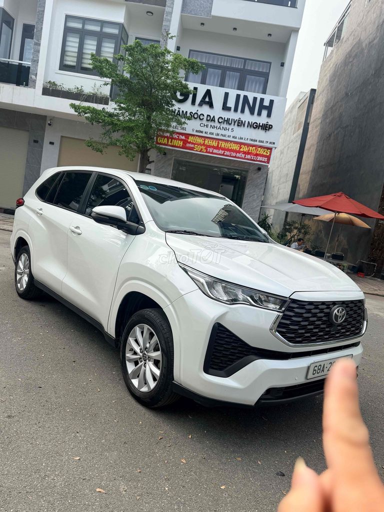 Toyota Innova cross 2024 V cao cấp 1 chủ zin đẹp. Mua bán Ô tô tại Thành phố Thuận An Bình Dương được đăng bởi Kim Nam Auto Tom  hình 2