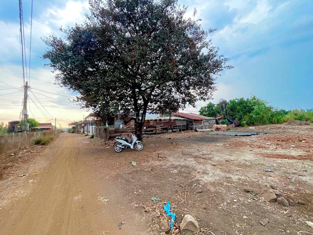 ĐẤT EBAR-NGAY CHỢ, TRƯỜNG HỌC-500M2. Mua bán đất tại Huyện Buôn Đôn Đắk Lắk được đăng bởi Phương nhà đất hình 2