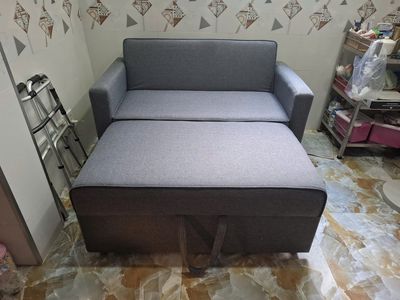 Ghế Sofa Kéo Ra Thành Giường 1m4 x 1m8. Mua bán Bàn ghế tại Quận 3 Tp Hồ Chí Minh được đăng bởi Phan Khuê