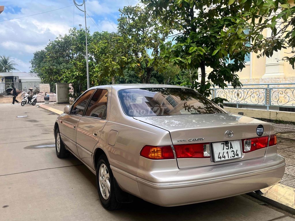 Toyota Camry GLI 2002