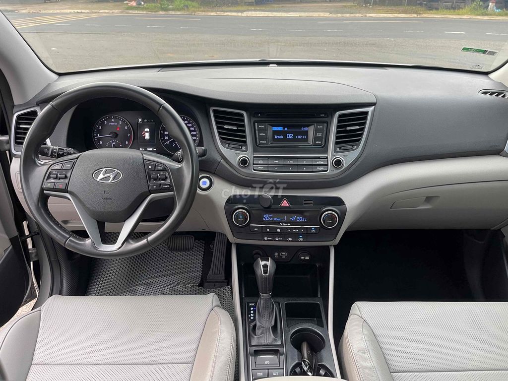Hyundai Tucson 2016  nhập khẩu bản cao nhất Fun. Mua bán Ô tô tại Huyện Bảo Lâm Lâm Đồng được đăng bởi Van hình 7