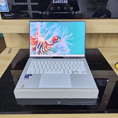 Asus Zenbook S14 UX5046 Ultra 7 258v 32GB/1T 2.8k
