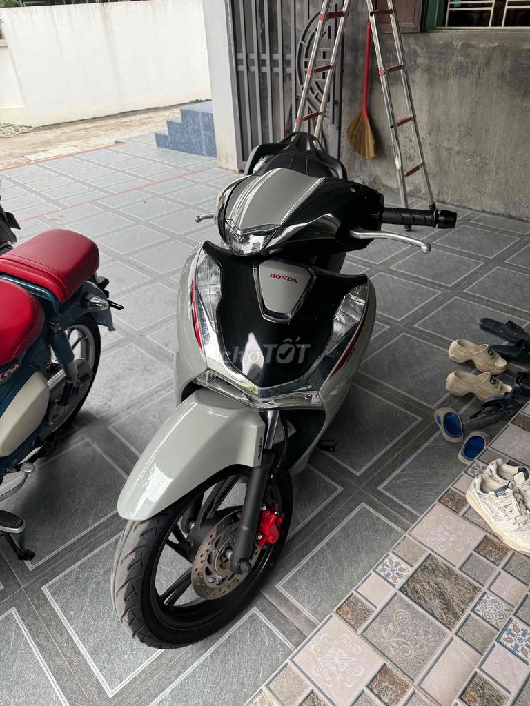 SH 160 ABS. Mua bán Xe máy tại Huyện Vĩnh Bảo Hải Phòng được đăng bởi Trung HP hình 1