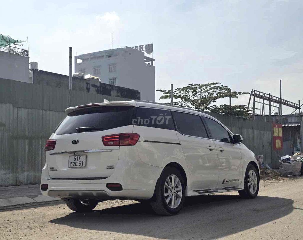 Kia Sedona 2.2 DAT LUXURY 2021 - 80000km. Mua bán Ô tô tại Quận Bình Tân Tp Hồ Chí Minh được đăng bởi Lê Văn hình 6