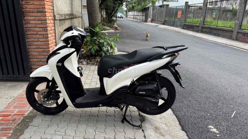 SH 150  ABS 2018 full Ý. Mua bán Xe máy tại Quận Bình Thạnh Tp Hồ Chí Minh được đăng bởi Quyphan hình 3