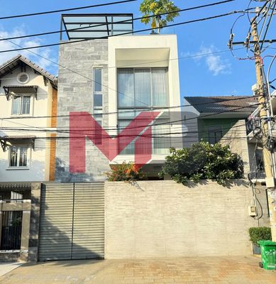 Rent · 6 bd · 180 м² · Quận 10, ул. Đường Sư Vạn Hạnh