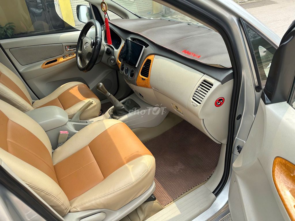 Toyota INNOVA 2.0G cuối 2010 1 chủ biển 4 số 30Y. Mua bán Ô tô tại Huyện Sóc Sơn Hà Nội được đăng bởi Salon Auto Đào Hằng hình 13