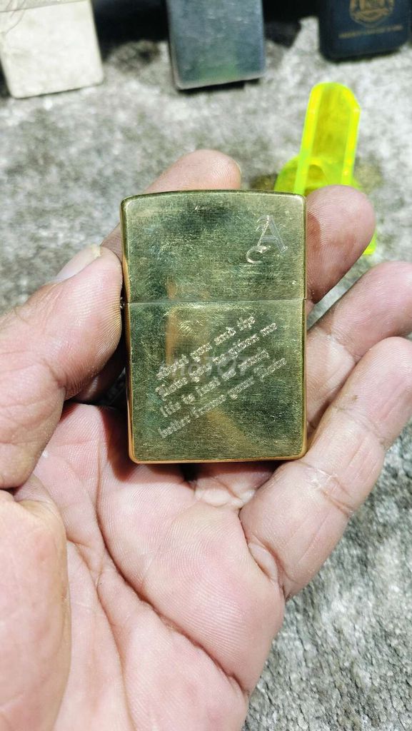 Bật lửa Zippo Đồng Vàng 2014