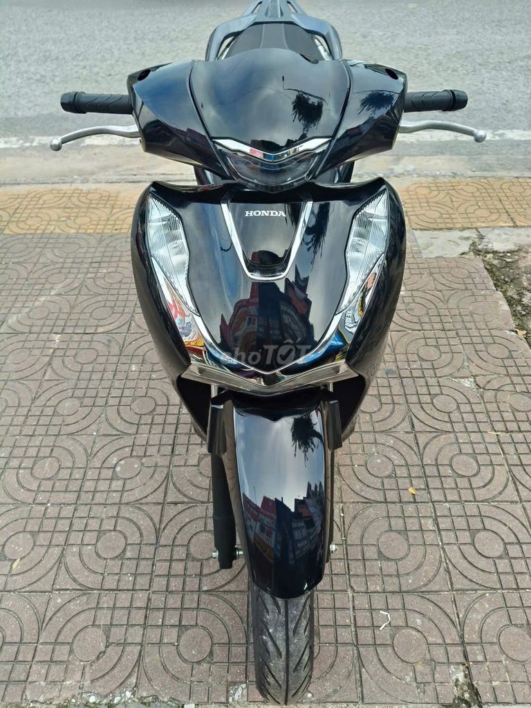 Cần ra đi xe SH 125 đời 2024. Mua bán Xe máy tại Quận Kiến An Hải Phòng được đăng bởi Việt Thắng hình 3