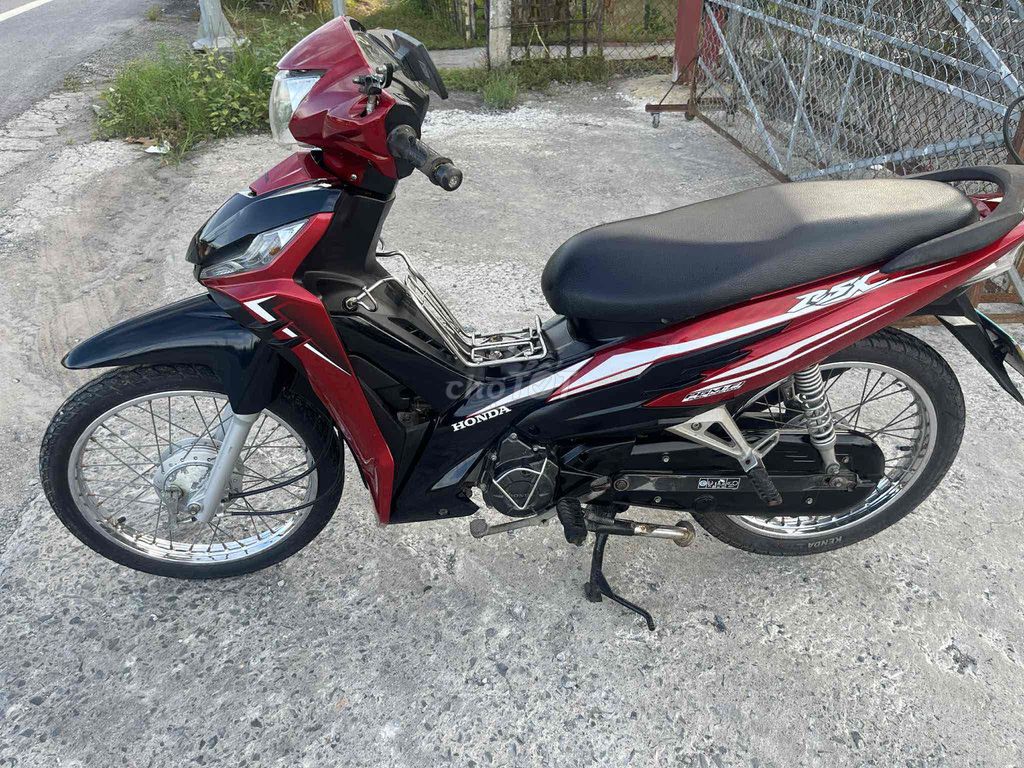 wave rsx fi odo 27k zin 9 chủ. Mua bán Xe máy tại Thị xã Bình Minh Vĩnh Long được đăng bởi Phan Thông hình 3