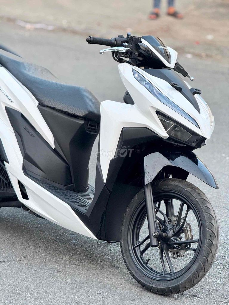 Honda Vario 150 2019 Trắng 32000 km. Mua bán Xe máy tại Quận Bình Tân Tp Hồ Chí Minh được đăng bởi NMT hình 2