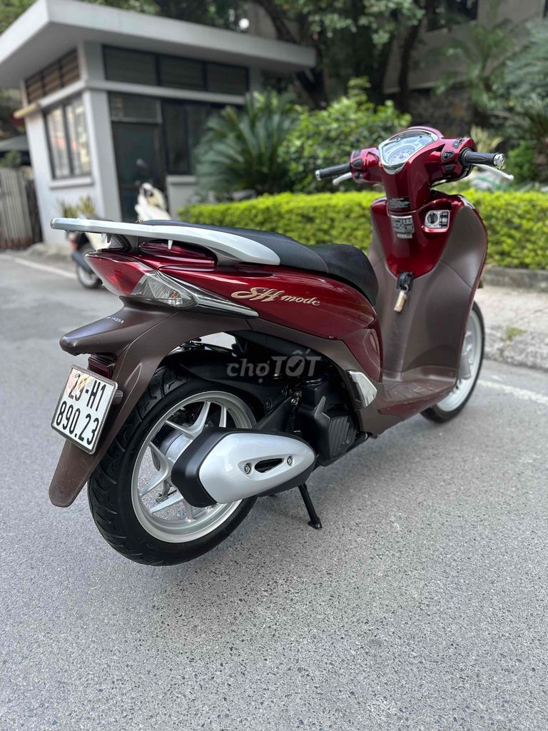 Honda SH mode 2017 smartkey 125cc chính chủ…. Mua bán Xe máy tại Quận Hoàng Mai Hà Nội được đăng bởi Xe Máy Quân Oanh  hình 5