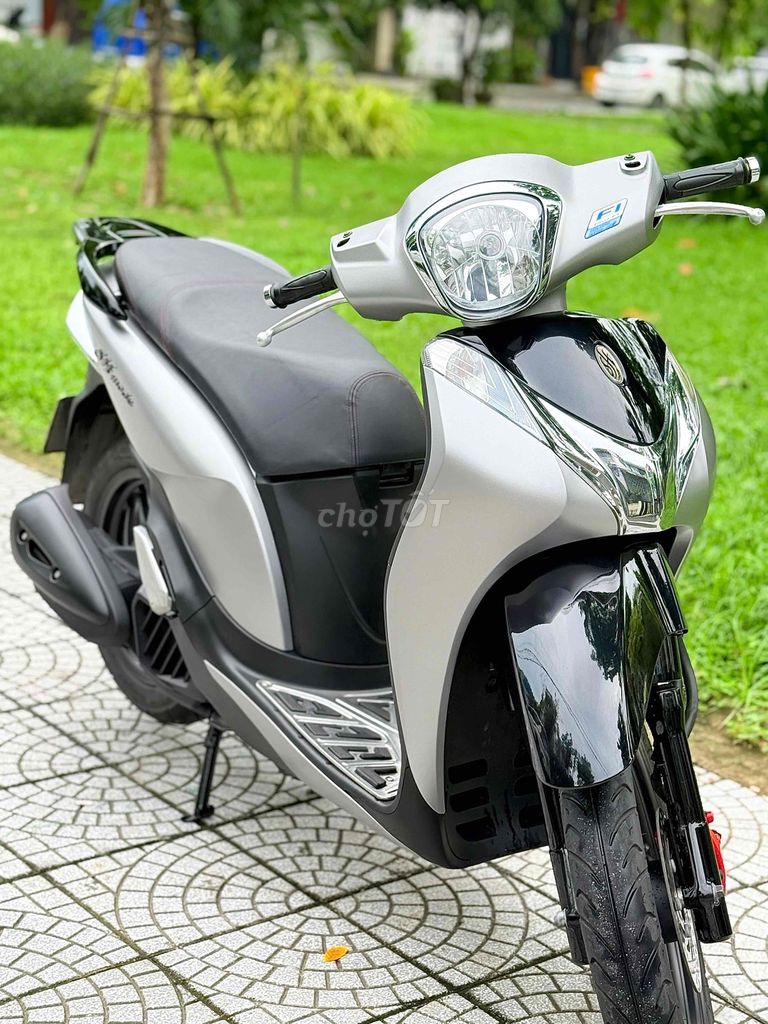 Honda Shmode 2017 Автомат Серебристый