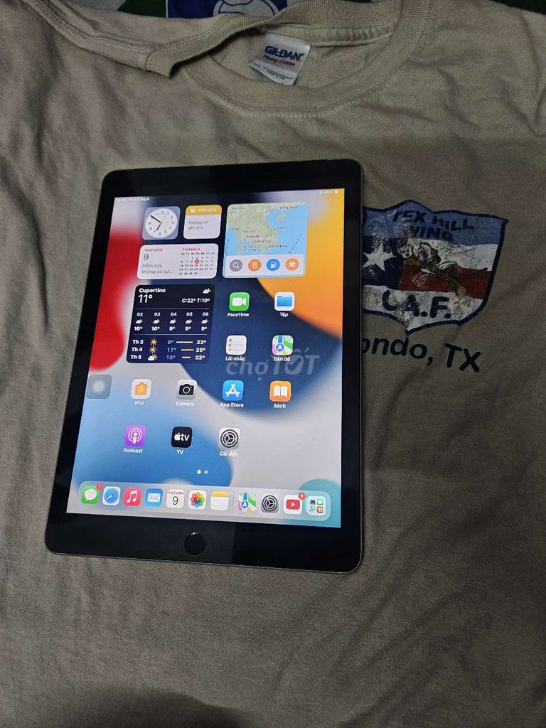 Apple iPad Air 2 16GB 4G+Wifi vân tay ok. Mua bán Máy tính bảng tại Thành phố Thủ Đức Tp Hồ Chí Minh được đăng bởi binphone hình 1