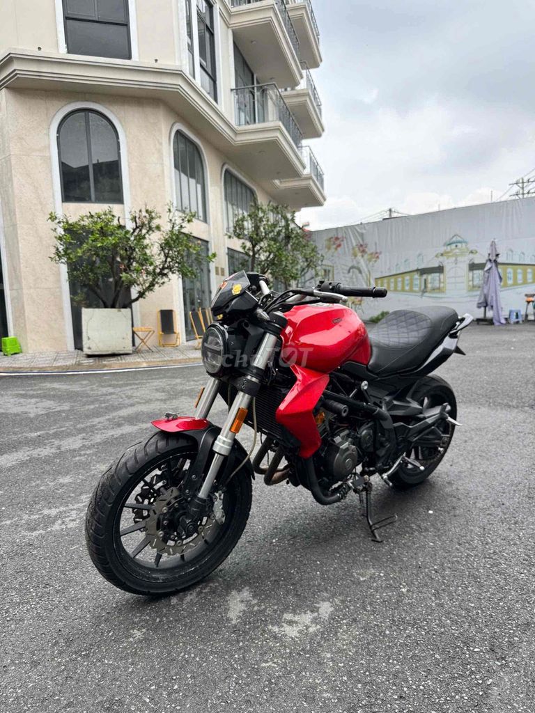 Benelli 302 2015, с документами, городской номер