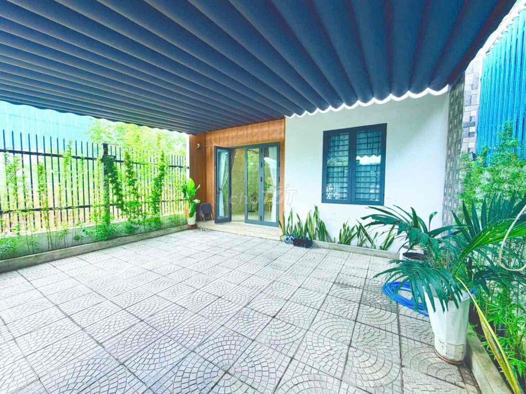 2-bedroom house with car yard near the beach in Hòa Hiệp Nam — photo 3
