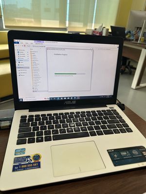 Laptop Asus X402CA sử dụng bình thường