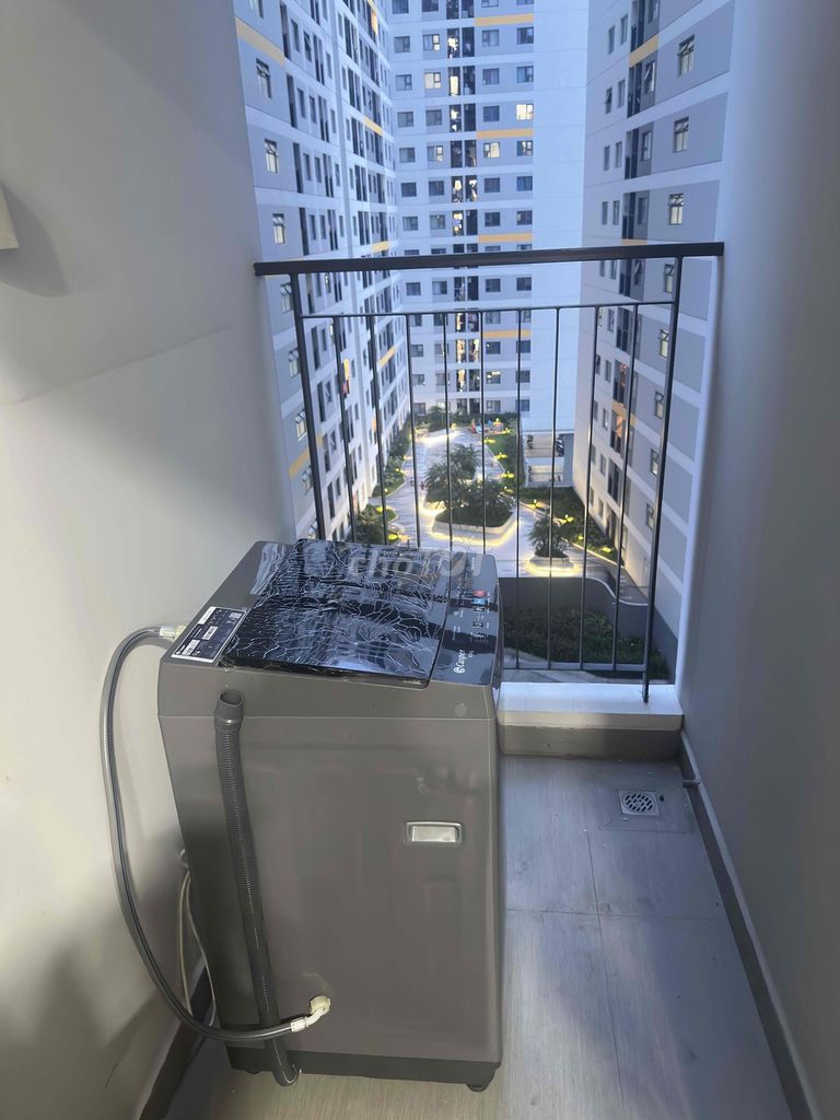 Cho thuê Studio Tầng đẹp, view hồ bơi , Full nội thất cao cấp