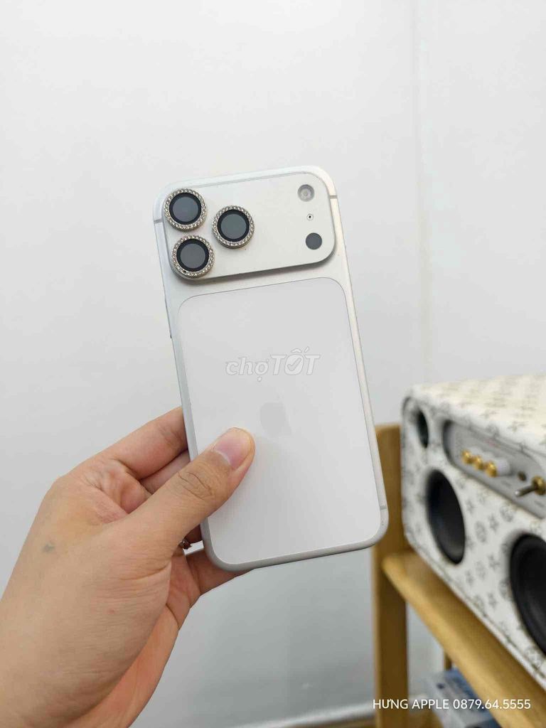 Apple iPhone 17 Pro Max Lock 256GB Bạc 97-98%. Mua bán Điện thoại tại Quận Nam Từ Liêm Hà Nội được đăng bởi Nguyễn Thanh Hưng hình 1
