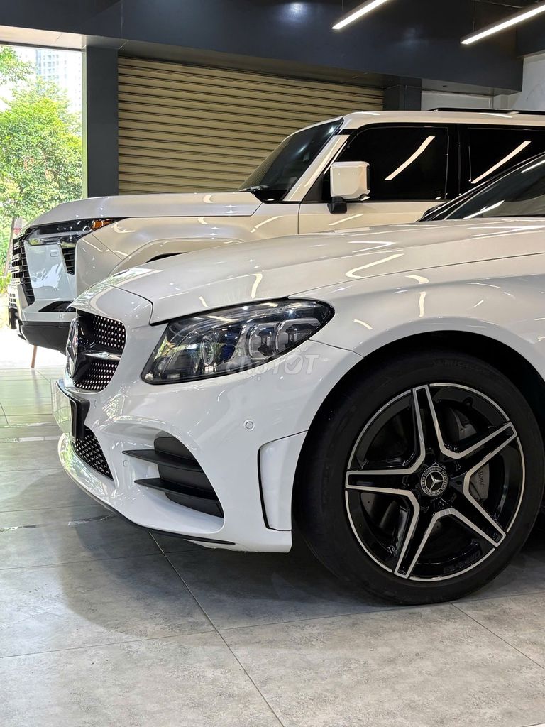 Mercedes-Benz C300 AMG. Mua bán Ô tô tại Thành phố Thủ Đức Tp Hồ Chí Minh được đăng bởi HB AUTO  hình 5
