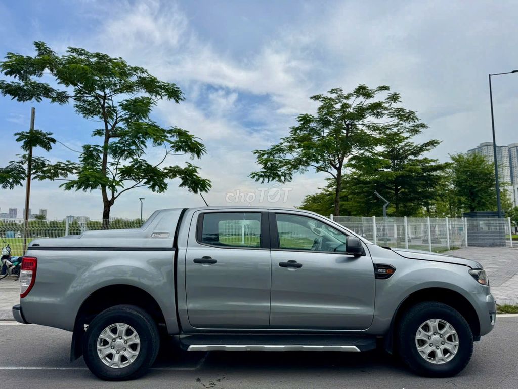 Ford Ranger XLS 2.2AT 2019 một chủ Hà Nội. Mua bán Ô tô tại Quận Thanh Xuân Hà Nội được đăng bởi Nguyễn Quang Đức hình 5