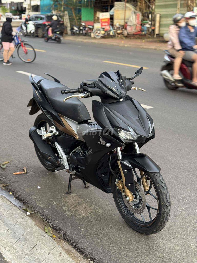 BÁN HONDA WINNER X BẢN ABS CÓ GÓP ĐƯA ÍT LẤY XE. Mua bán Xe máy tại Thành phố Buôn Ma Thuột Đắk Lắk được đăng bởi XE MÁY ĐÔNG TÚ hình 2