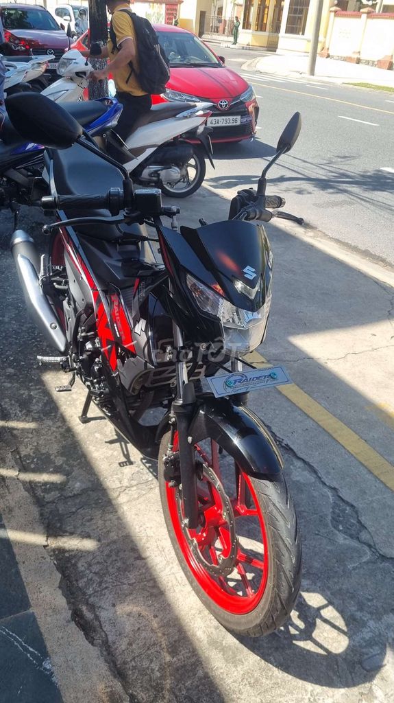 Bán lại xe susuki raider 2020. Mua bán Xe máy tại Quận Hải Châu Đà Nẵng được đăng bởi Dức long hình 1