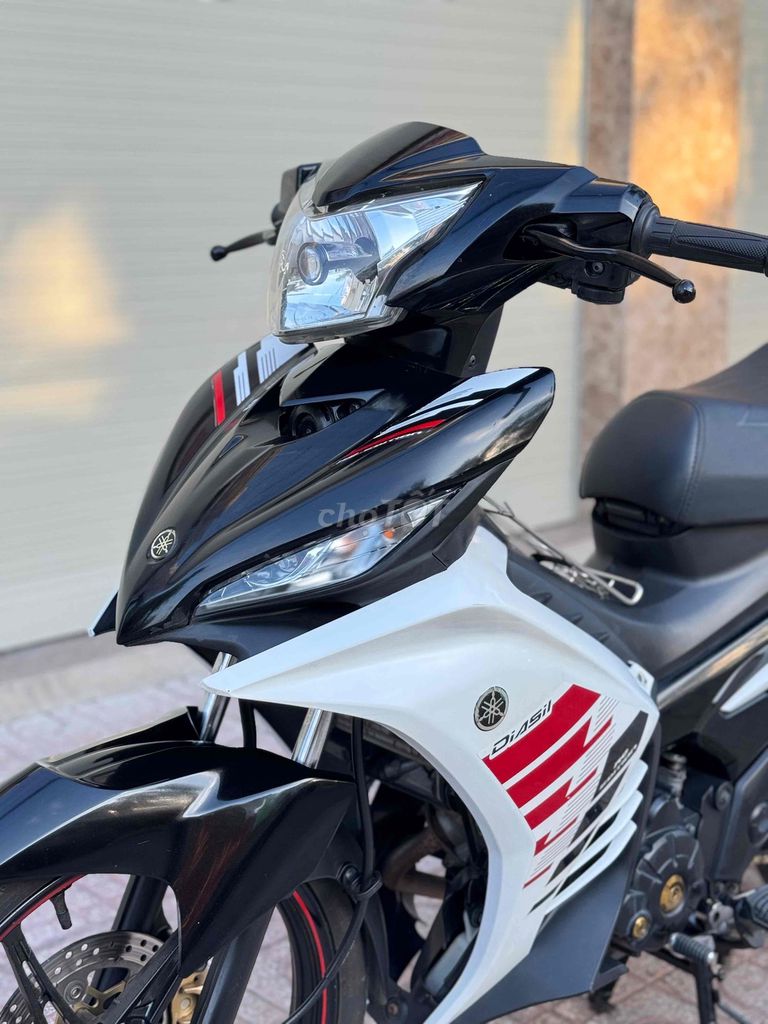 Yamaha Exciter 135 Trắng Đen Đỏ. Mua bán Xe máy tại Thành phố Dĩ An Bình Dương được đăng bởi Trần Trọng hình 3