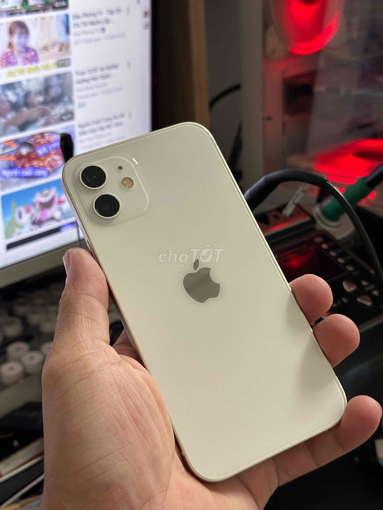 Apple iPhone 12 64GB Trắng Đã qua sử dụng. Mua bán Điện thoại tại Quận Cái Răng Cần Thơ được đăng bởi Nguyễn Đức Anh hình 1