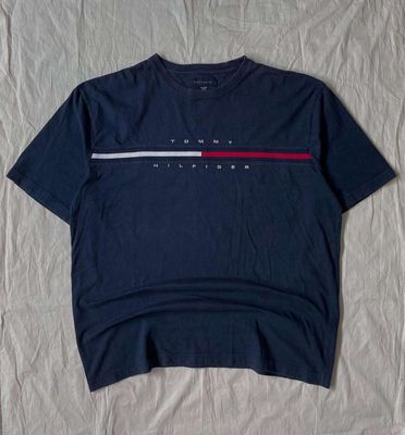 Áo thun Tommy Hilfiger size XL. Mua bán Quần áo tại Thành phố Thuận An Bình Dương được đăng bởi VINTIQ