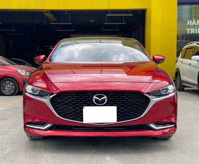 Cần bán Mazda 3 Luxury 2021 một chủ sử dụng từ đầu
