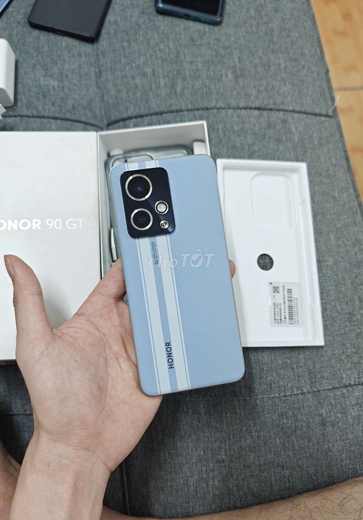 Honor 90GT 12/256Gb Fullbox 99%, Chip Snap 8 Gen 2