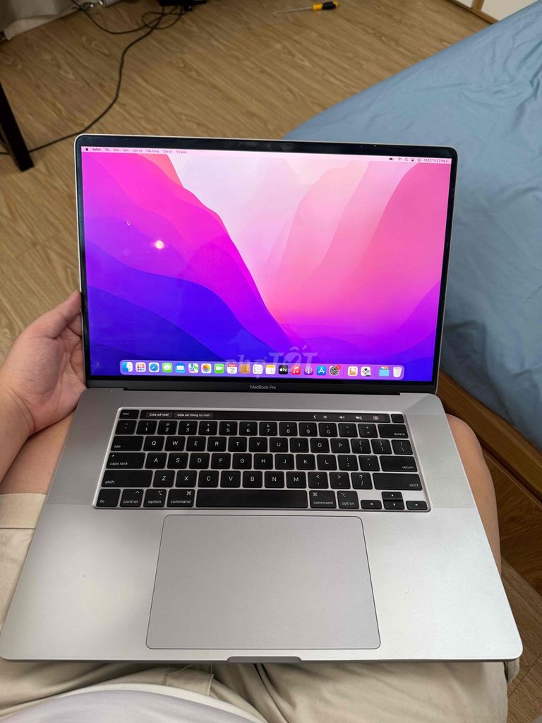 Macbook Pro 2019 i7 16 inch 16GB/512GB Vga 4g. Mua bán Laptop tại Quận Phú Nhuận Tp Hồ Chí Minh được đăng bởi  Hưng Phạm hình 1