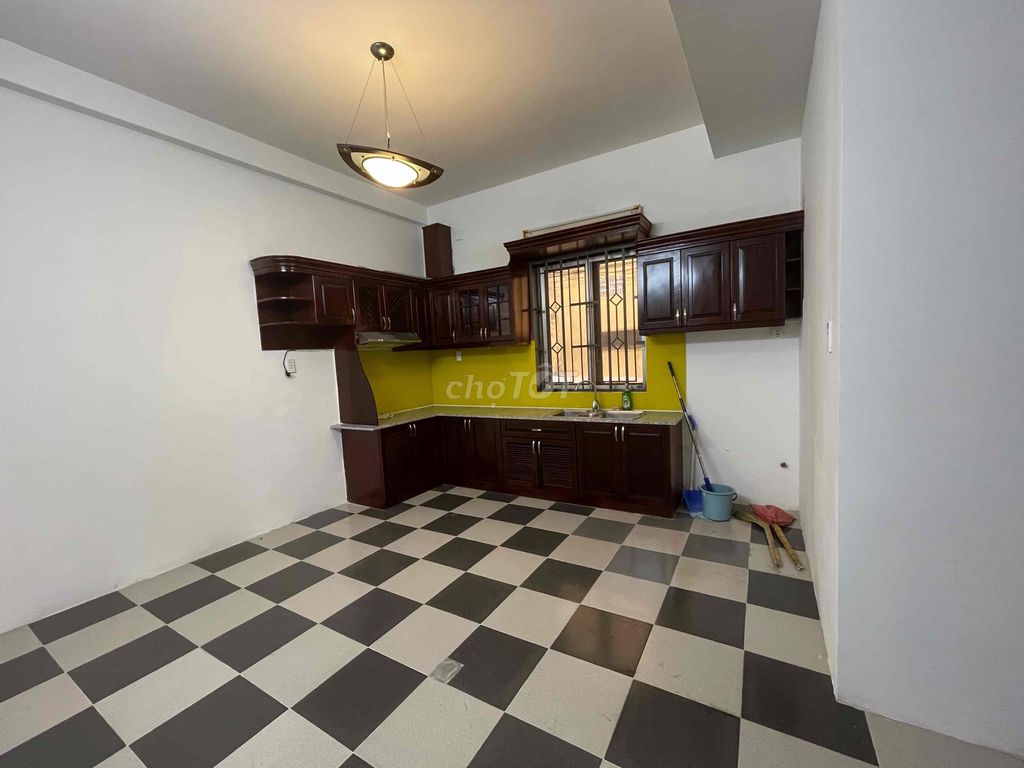 BÁN NHÀ MẶT TIỀN đừơng Đồng Nai , Q Tân Bình , Tp HCM