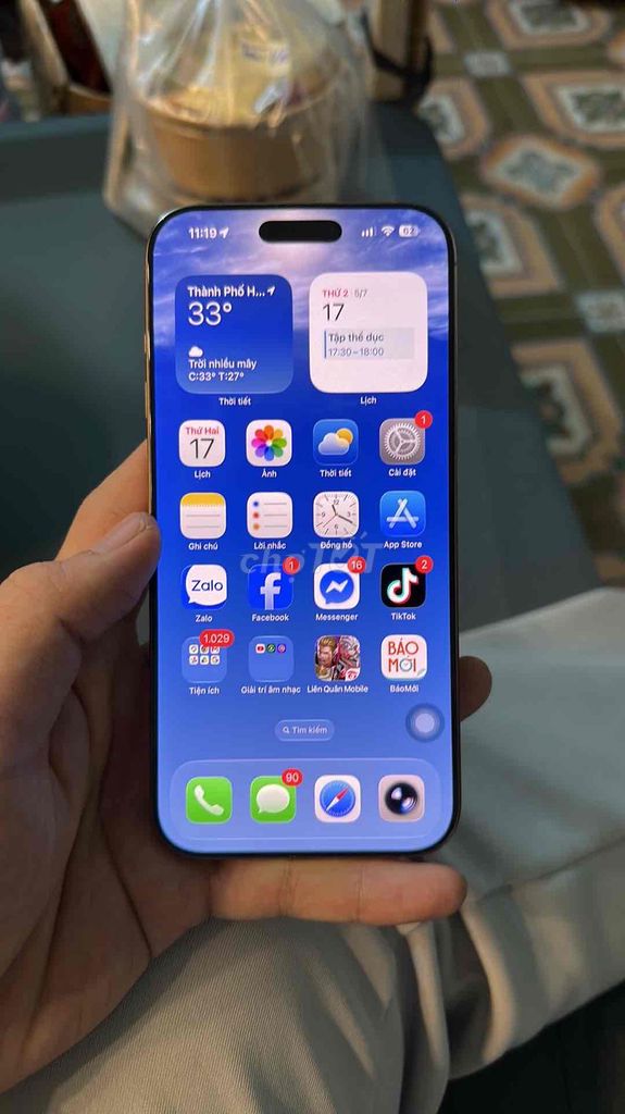 Apple iPhone 16 Pro Max 256GB Vàng Đã sử dụng. Mua bán Điện thoại tại Quận Kiến An Hải Phòng được đăng bởi Viện hình 1