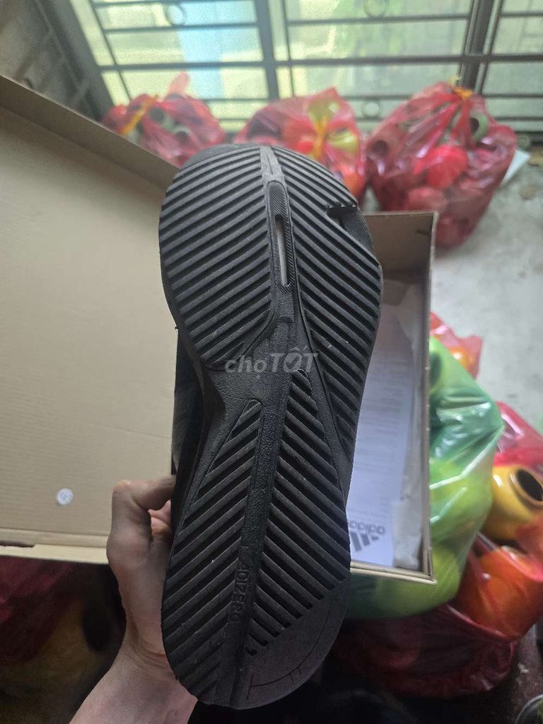 Giày chạy Adidas SL size 44 chính hãng