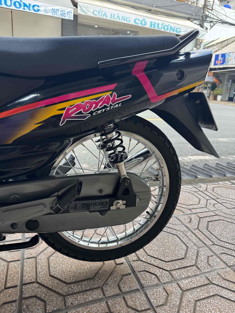 Двухтактный мотоцикл Suzuki Royal Crystal черный