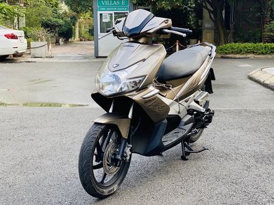 Honda Air Blade 110cc màu đen 6nan ĐK 2015