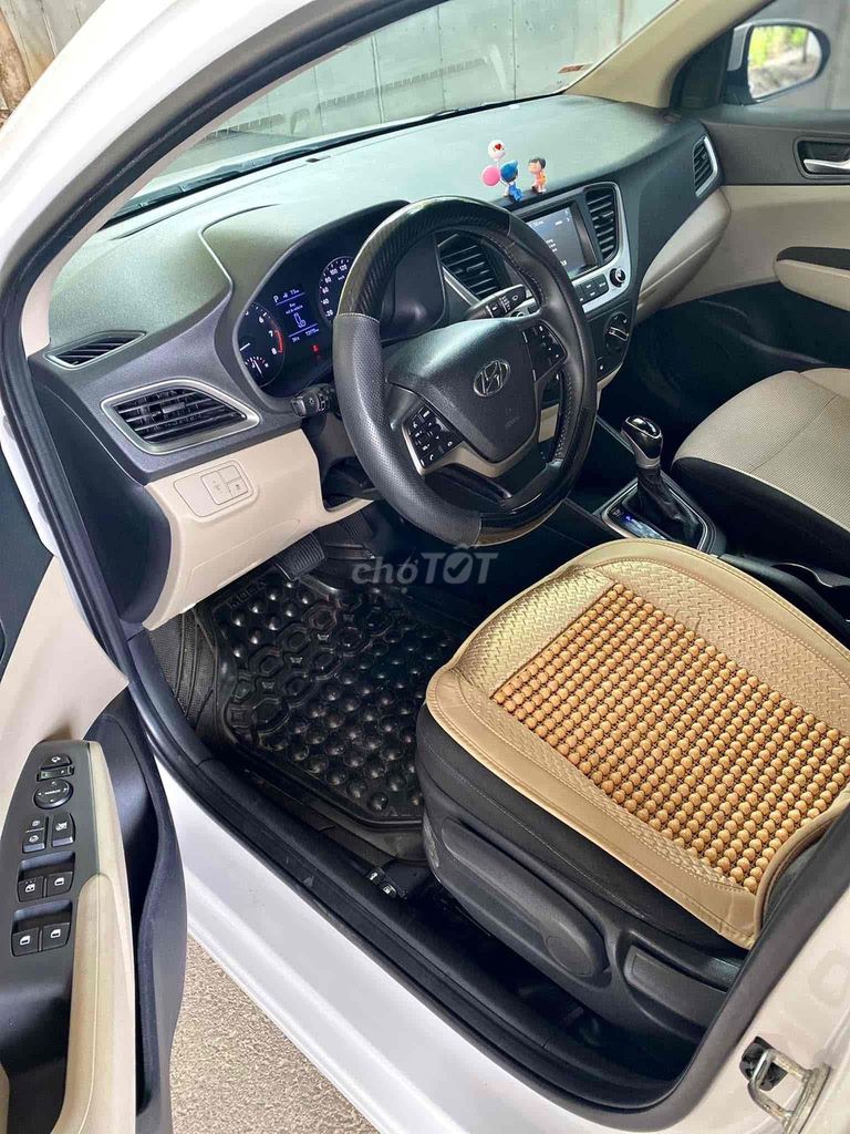 Hyundai accent số tự động. Mua bán Ô tô tại Thành phố Vũng Tàu Bà Rịa - Vũng Tàu được đăng bởi Lộc Tiến Hoà Anh  hình 3