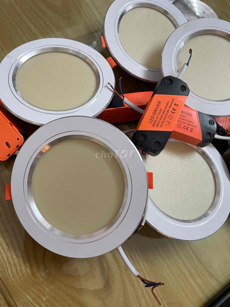 Đèn LED âm trần 9W 3 màu. Mua bán Đèn tại Quận Bình Thạnh Tp Hồ Chí Minh được đăng bởi tiến đức hình 1