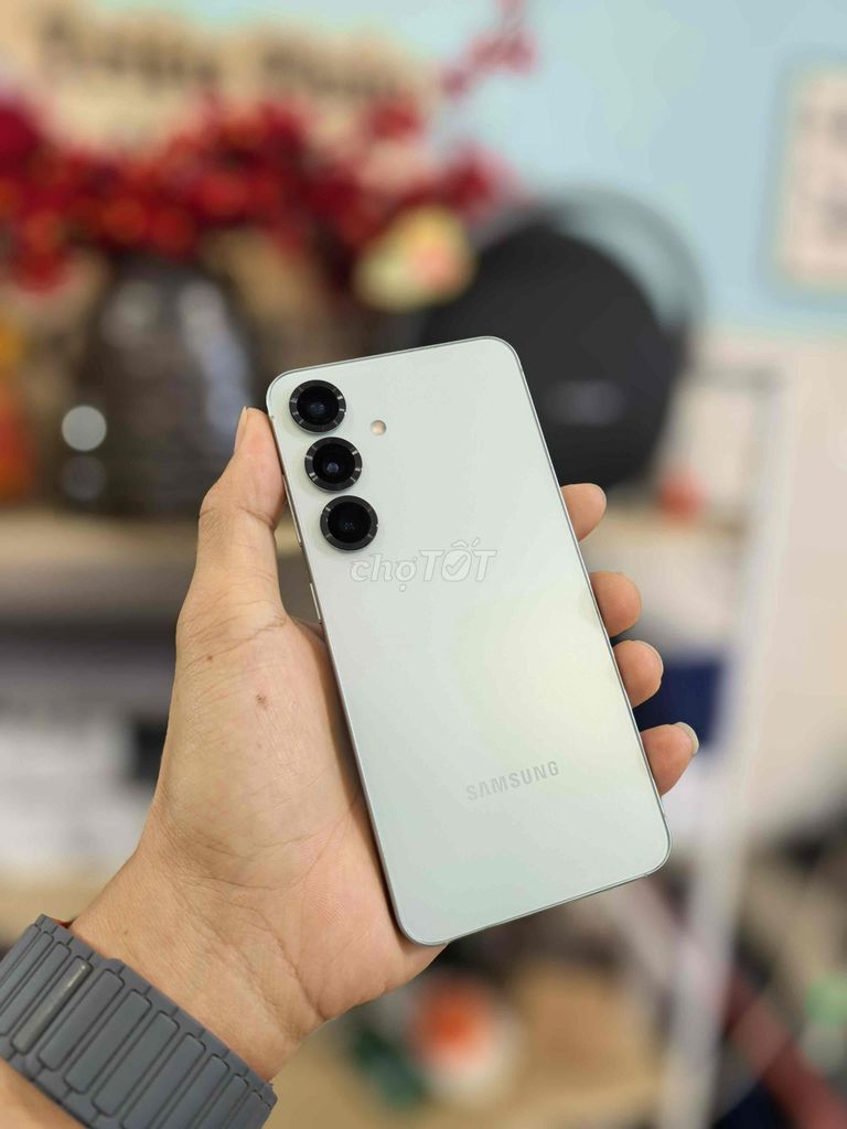 Samsung S25 Vn 12/256GB zin áp gọn đẹp mượt. Mua bán Điện thoại tại Quận Bình Tân Tp Hồ Chí Minh được đăng bởi Triệu Phúc hình 1