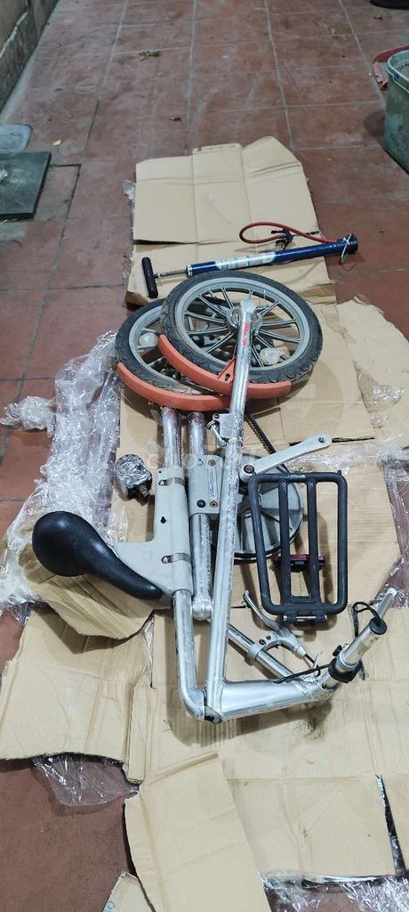 Xe đạp gấp STRIDA khung nhôm Anh Quốc. Mua bán Xe đạp tại Quận Long Biên Hà Nội được đăng bởi Trần Nghi hình 6