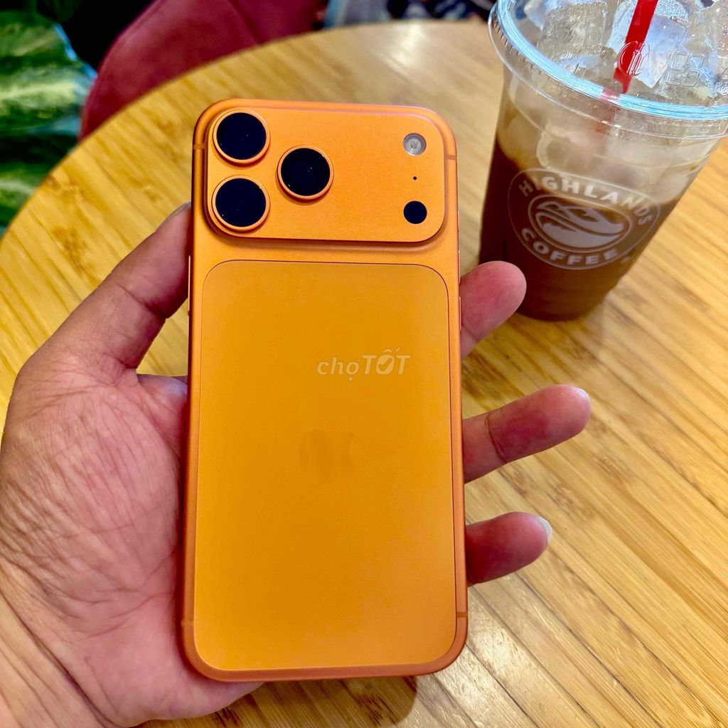 Apple iPhone 17 Pro Max 256GB Cam 2 sim vật lý. Mua bán Điện thoại tại Thành phố Bến Tre Bến Tre được đăng bởi Tiệm Nhà Táo hình 1
