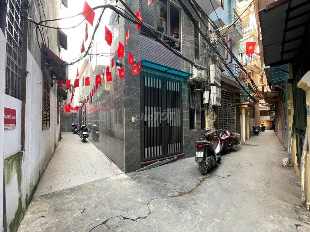 Nhà đẹp lô góc Bùi Xương Trạch DT 38m 5 tầng MT 4.4m giá gốc 8.31 tỷ. Mua bán nhà ở tại Quận Thanh Xuân Hà Nội được đăng bởi Nguyễn Hùng hình 4