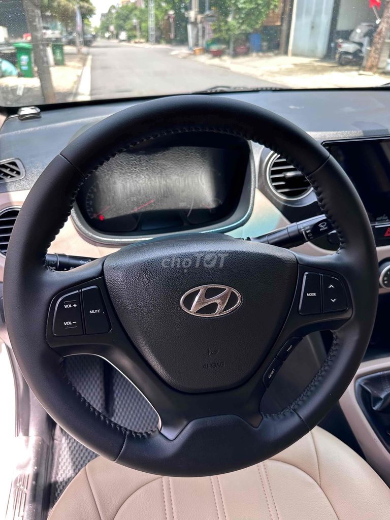 Hyundai Grand i10 2019 Grand 1.2 MT - 75000 km. Mua bán Ô tô tại Thành phố Biên Hòa Đồng Nai được đăng bởi Nguyễn Hoàng hình 11