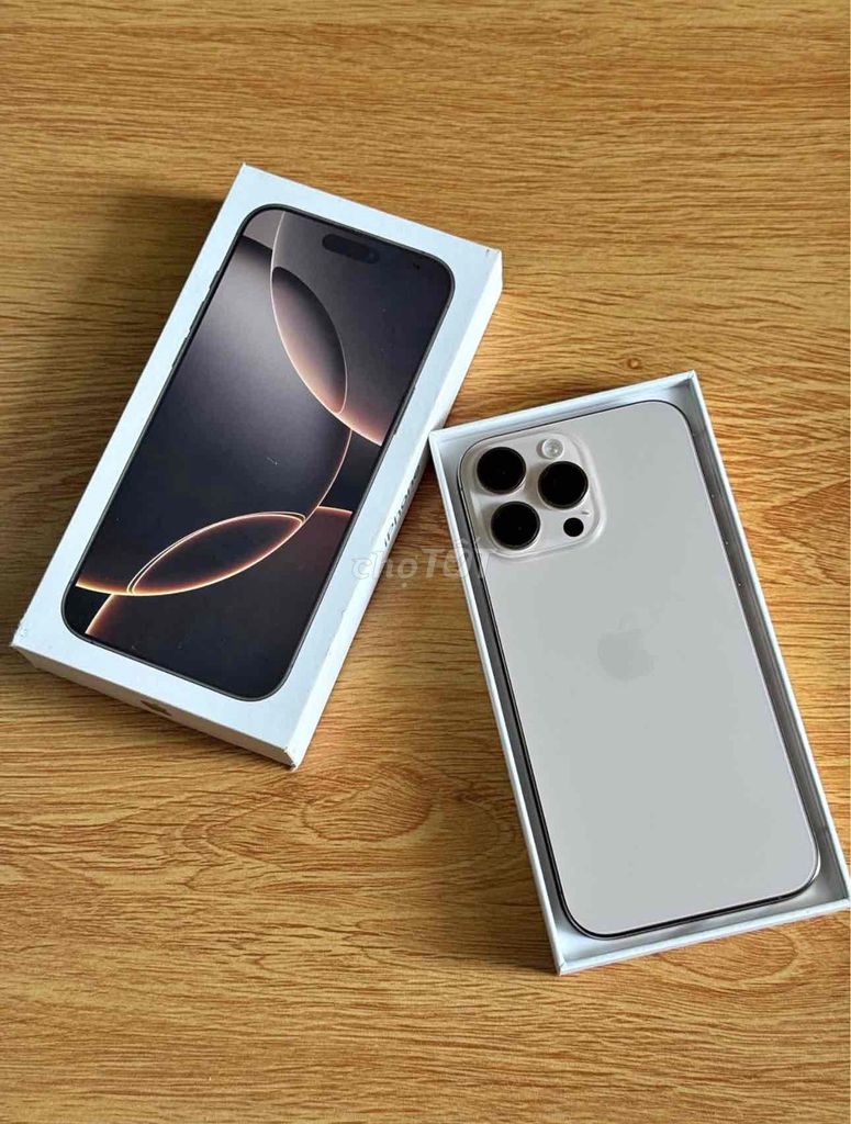 iPhone 16 Pro Max 256G Gold FULLBOX BH APPLE 2026. Mua bán Điện thoại tại Quận Hà Đông Hà Nội được đăng bởi iStock Hà Nội Zin Đẹp Chất hình 1
