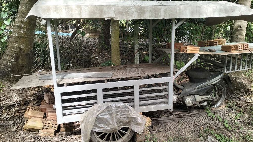 Xe ba gác. Khung kim loại màu xám. Mua bán Phương tiện khác tại Thị xã Tân Châu An Giang được đăng bởi Quoc Bao hình 1