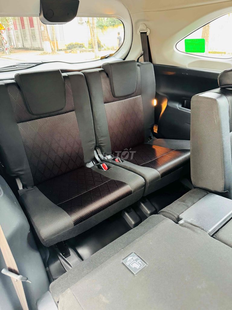 Toyota Veloz Cross 2022 CVT - (Xe Gia Đình 100%). Mua bán Ô tô tại Quận Ninh Kiều Cần Thơ được đăng bởi Lê Minh Trí hình 12