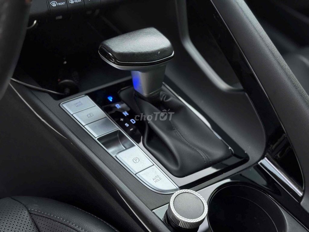Hyundai Elantra 2023 1.6 AT Đặc Biệt 9500km. Mua bán Ô tô tại Quận Cái Răng Cần Thơ được đăng bởi Nguyễn Vĩnh Nguyên Khôi hình 11