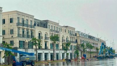 NHÀ LIỀN KỀ MT ĐƯỜNG 13M.DT:5M*15M.STSD.244M2.4TẦNG.4 PN.CHỈ 12,69 TỶ